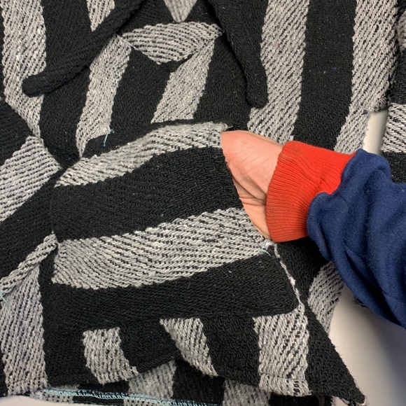 Artilana Tlaxcala Tijuana Drug rug😂 hippie sweater - Picture 5 of 10